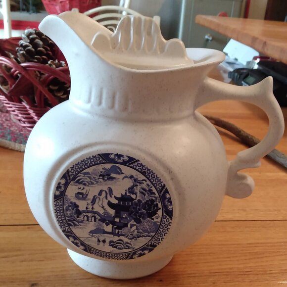 Vintage McCoy USA  Cookie Jar Pitcher With Lid Blue Willow Design - Picture 3 of 6